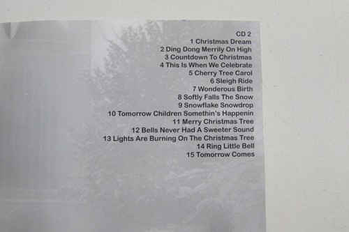 Christmas Carols Sung by the Royal Winchester Orchestra & Choir - 3 CD set - Picture 5 of 7