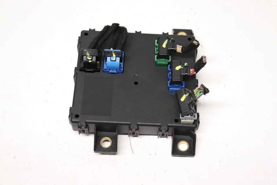 P200545 2005-2008 Maserati Quattroporte Rear Deck Trunk Fuse Box Control Module - Image 2 of 4