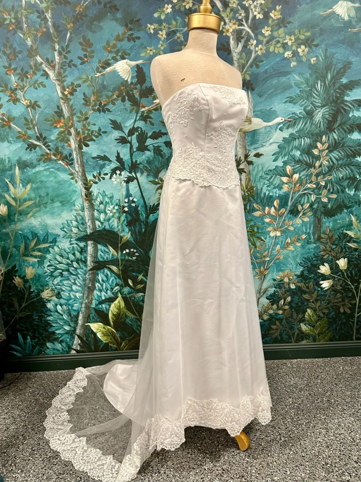 Essense White Wedding Bride Dress AU 8 US 4 Bridal Train A Line Strapless Lace - image 4 of 4