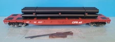 Atlas O Trainman 52'6" Flat Car w/Pipe Load CP Rail #301227 2-Rail 976-1 w/ Box