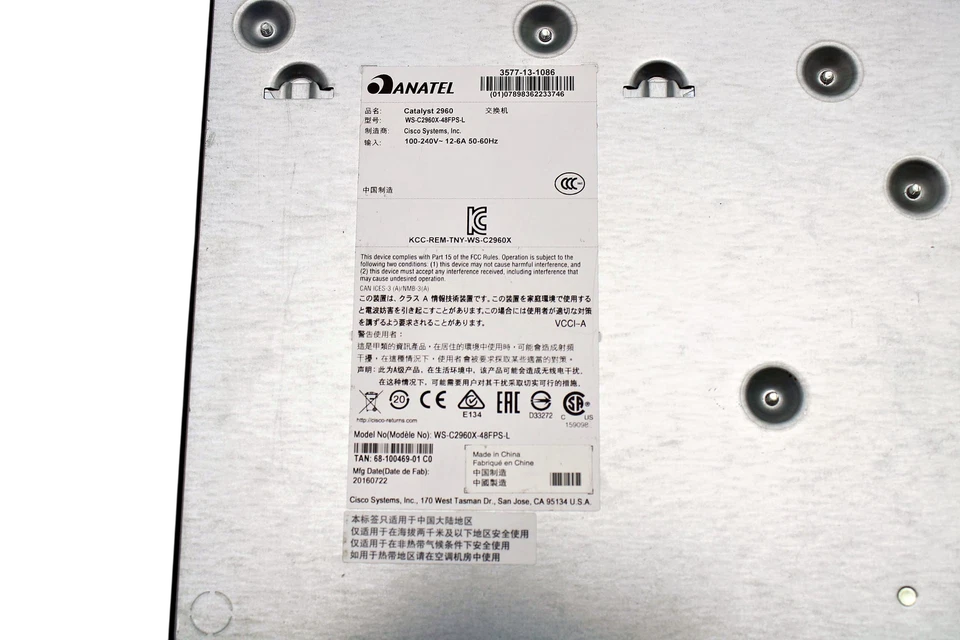 Conmutador Ethernet Cisco WS-C2960X-48FPS-L Catalyst 3750X 48 10/100/1000 POE+ Foto 2 de 4
