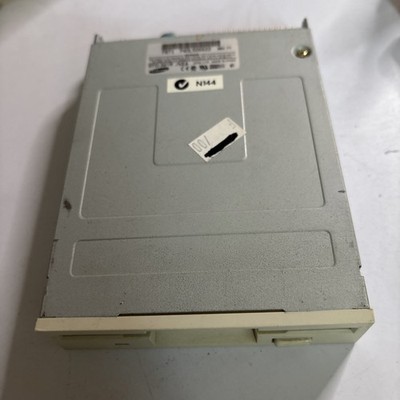 Samsung SFD-321B 3.5  Internal Floppy Disk Drive -1.44MB Desktop FDD- Vintage PC