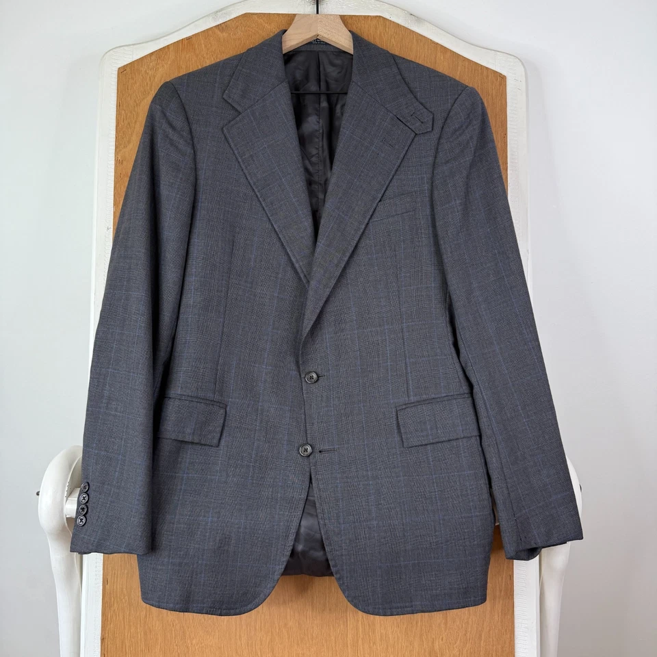 Terno Polo Ralph Lauren Masculino 40L Cinza Janela 2 Botões Calça 32x30 Frente Plana - Imagem 2 de 4