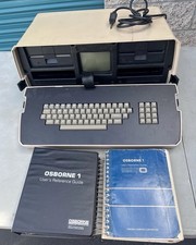 Vintage 1981 Osborne 1 Portable Computer w/ User's Guide Manual Serial A18676