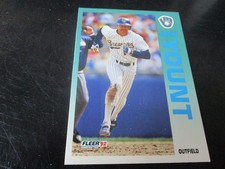 ROBIN YOUNT (milwaukee brewers - OF) 1992 fleer CARD #194 mint