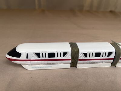 EXCELLENT WALT DISNEY WORLD MONORAIL SYSTEM ORANGE STRIPE DIECAST
