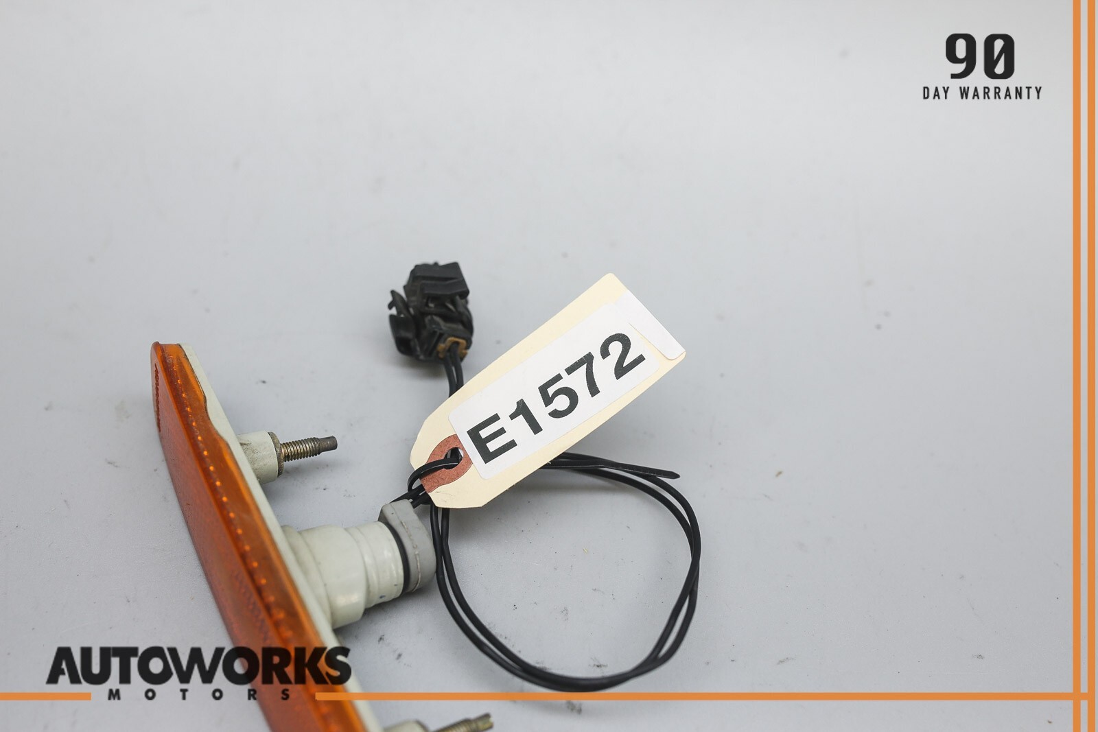 04-08 Maserati Quattroporte M139 Front Left or Right Side Marker Light Lamp OEM