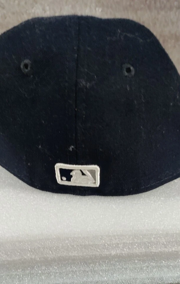 Gorra de béisbol New York Yankees New Era 59Fifty azul marino ajustada talla 6 INFANTE Foto 3 de 4