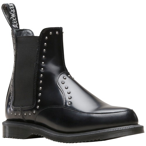 aimelya stud dr martens