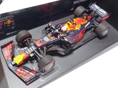 MINICHAMPS 1:18 RED BULL RACING RB15 M. VERSTAPPEN 2019