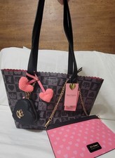 Juicy Couture Sweet Break Time Tote 2-in-1 In Black Wristlet Coin Purse