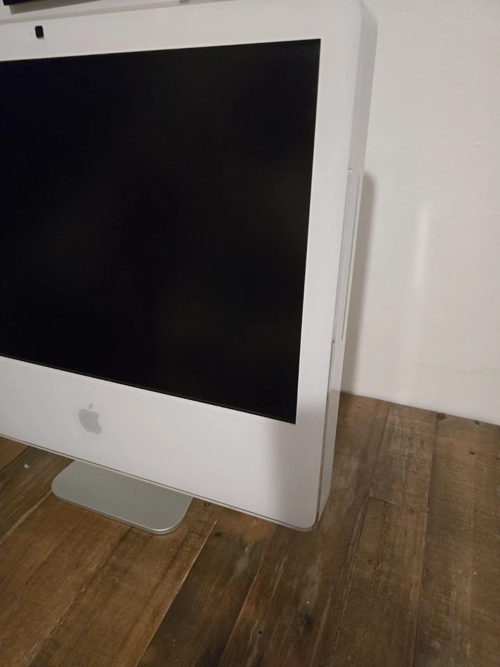 Apple iMac 2.16GHz Intel Core 2 Duo 20-inch 2006 - Image 4 of 4