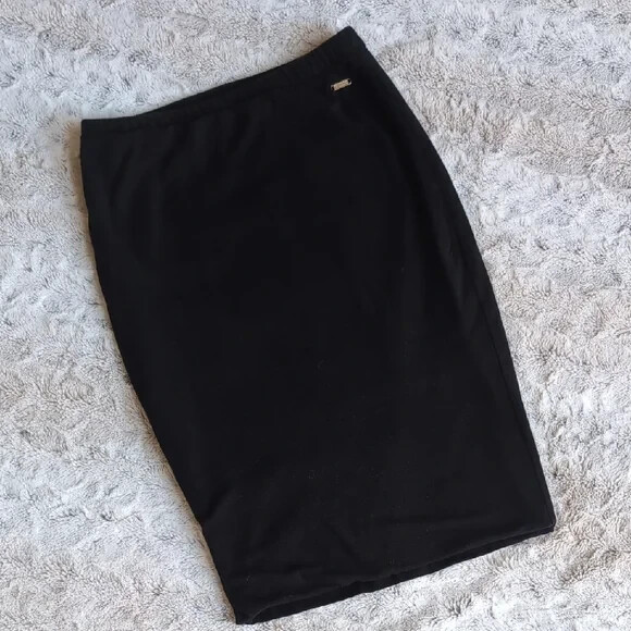 Foto 1 di 2