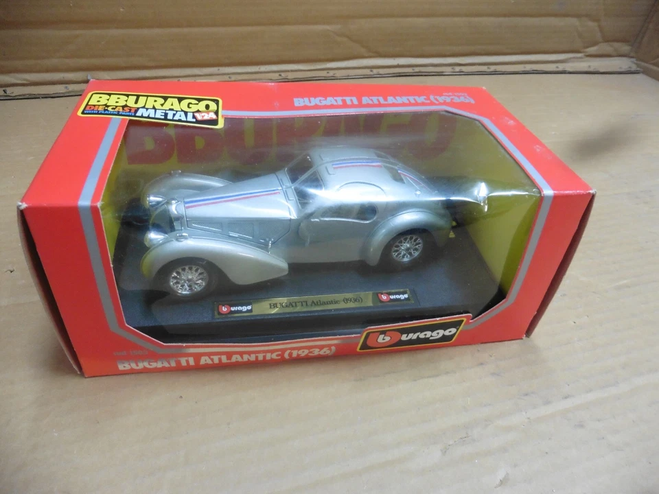 voiture miniature burago 1/24  bugatti atlantic 1936 - Photo 2/3