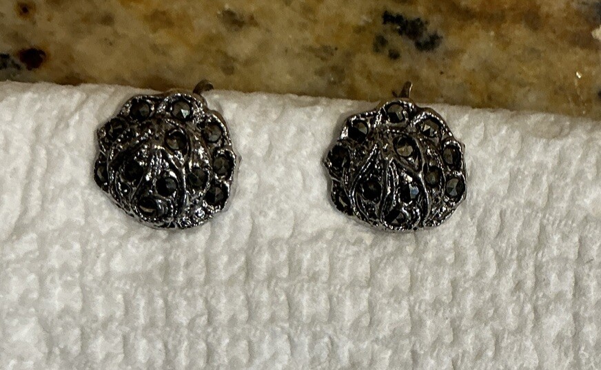 Picture 1 of 6