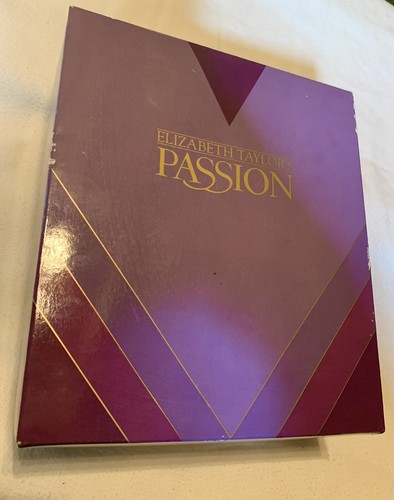90s Elizabeth Taylor PASSION Eau de Toilette Spray & Perfumed Lotion in Gift Box - Picture 6 of 8