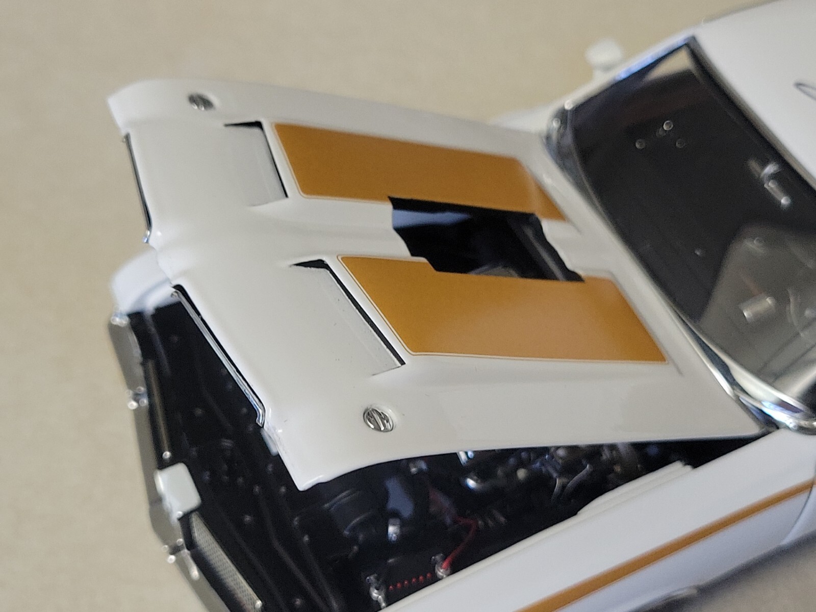 1:18 Acme 1972 Oldsmobile 442 Hurst Drag Outlaws Signed Linda Vaughn ...