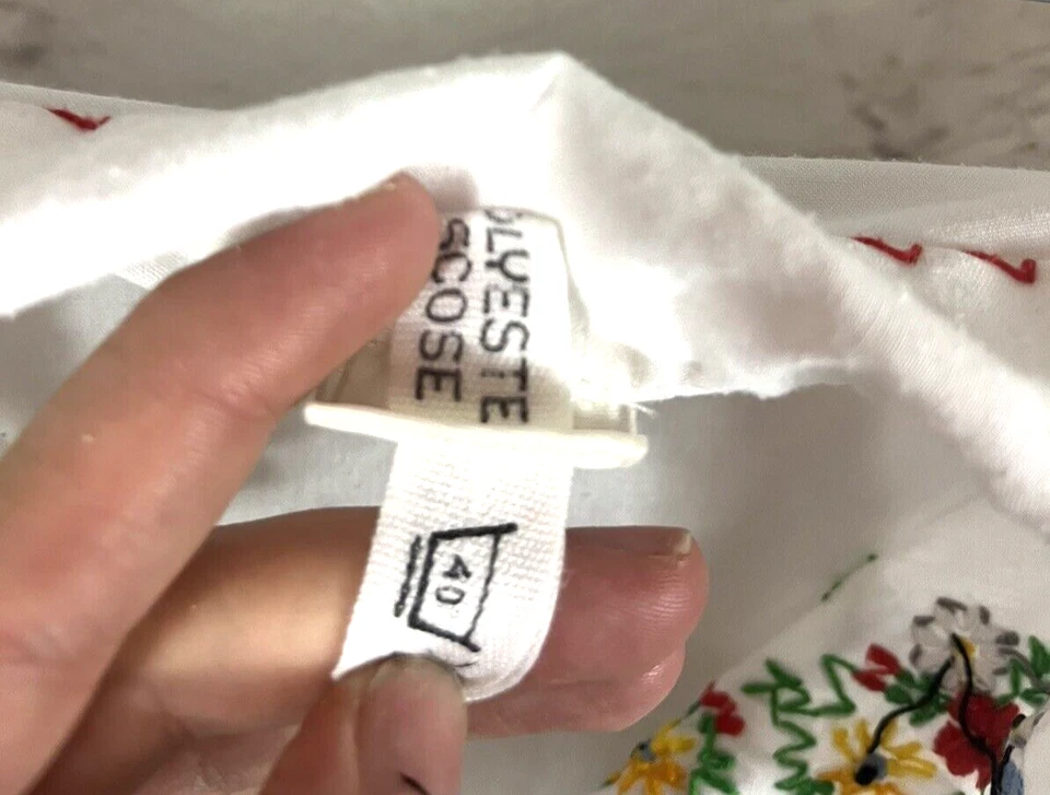 Camisa de manga corta vintage húngara blanca para niñas talla 24 bordada Foto 3 de 4