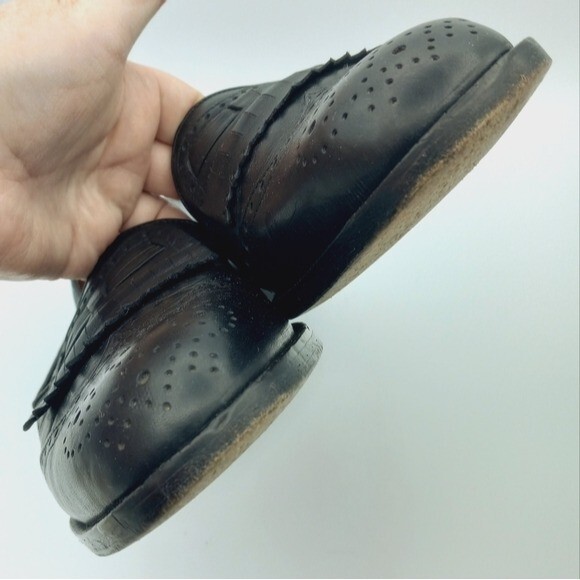 Valentino Vintage Shoes Mens 8.5 Black Calf Leather Kiltie  display picture 1
