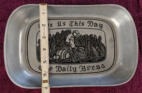 VINTAGE WILTON ARMETALE PEWTER TRAY GIVE US THIS DAY OUR DAILY BREAD PLATE - Picture 5 of 5