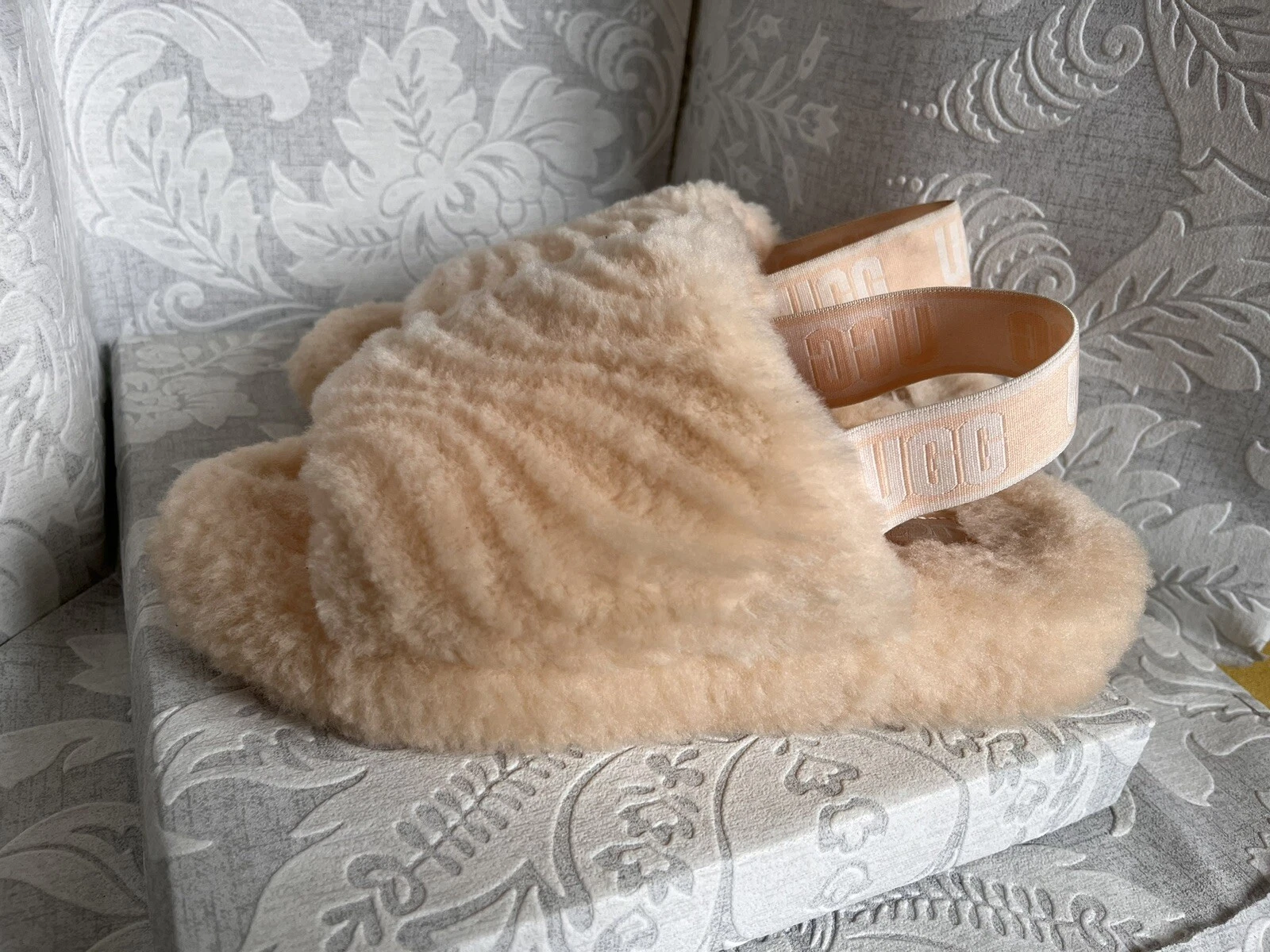 UGG PEACH PECORA SANDALO SLIP ON PANTOFOLE TAGLIA 5 UK 38 EUR