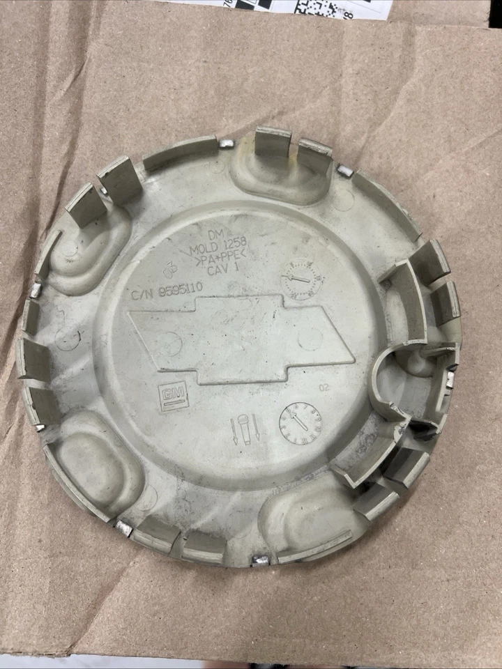 Chevy Chevrolet Blazer S-10 1999-05 tapacubos gris tapa antipolvo OE 15731941 Foto 4 de 4