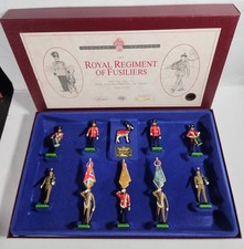 BRITAINS TOY SOLDIERS ROYAL REGIMENT OF FUSILIERS 5193 LIMITED EDITION SET OF 10