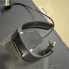 Fitbit Charge 2 Black Activity Tracker Heart Rate Monitor w/ Charger