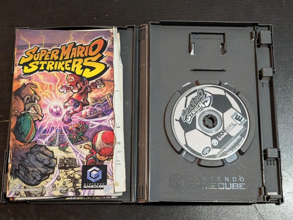 Super Mario Strikers (Nintendo GameCube, 2005) CIB - Image 4 of 4