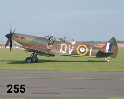 1 X SUPERMARINE SPITFIRE RAF 100 YEARS PHOTOGRAPH 21