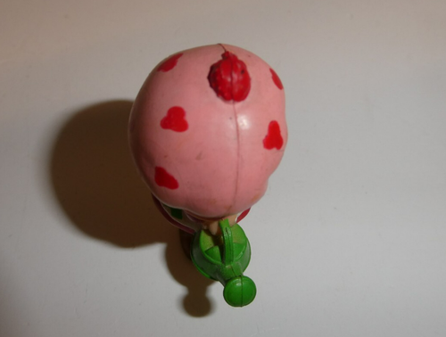 VTG 1981 Classic Strawberry Shortcake PVC Figure Watering Can Gardening AGC 2" - Bild 7 von 10