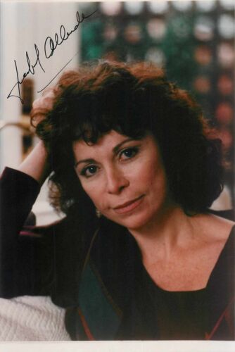 Isabel Allende -  - original Autogramm -  - Foto - Afbeelding 1 van 1