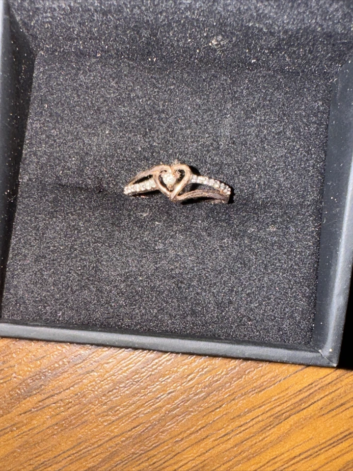 Anillo de compromiso de plata esterlina con acento de diamantes talla 7 Zales SPLENDID PROMETE Foto 3 de 4