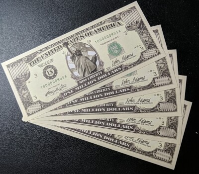 SET OF 5 ORIGINAL $1,000,000 (1 Million) DOLLAR BILL NOVELTY. Looks ...