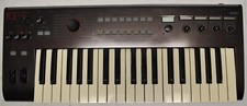 KORG Synthesizer / Vocoder Model R3