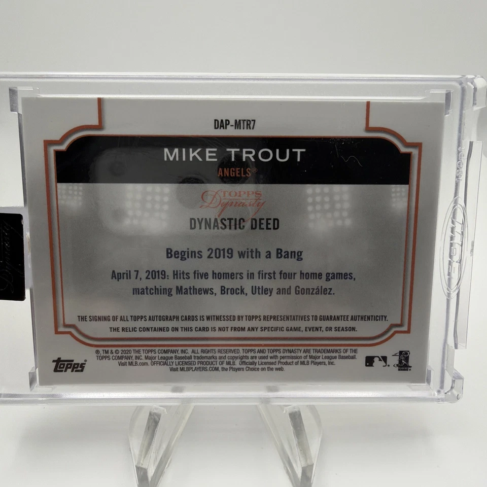 Parche de color Mike Trout Auto Topps Dynasty 2020 4/5 (4) Foto 2 de 4