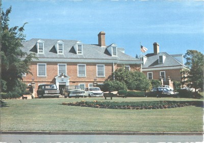 Vintage Postcard - US Embassy, Canberra, ACT, Australia - Unposted