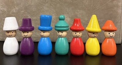 Rainbow '7 Friends' Set of Wooden Sorting & Matching Rainbow Peg Dolls with Hats