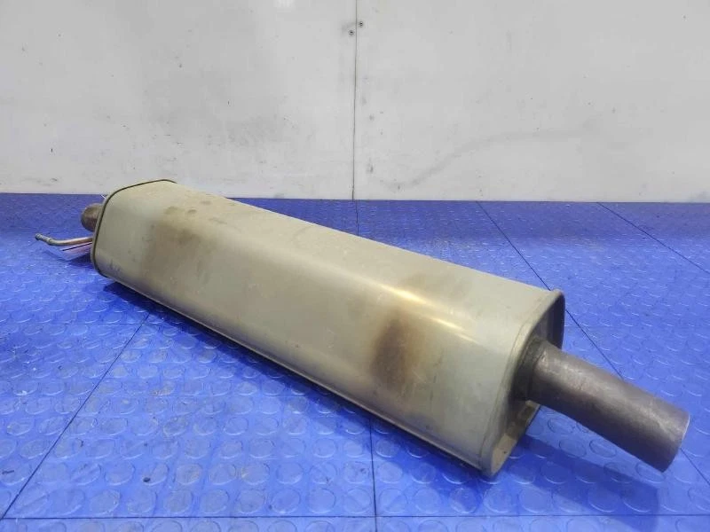 Silenciador de escape intermedio central 15-19 Ram ProMaster City 2,4 L OEM 68261873AA Foto 3 de 4
