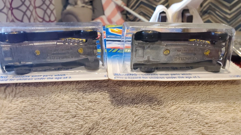 DOS 1995 Hot Wheels Treasure Hunt Series '31 Doozies uno con error de techo RARO!! Foto 2 de 4