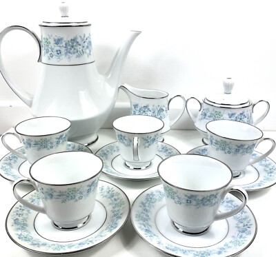 noritake Japan Kaffeeservice Konvolut Milford 2227 blau floral Vintage Kaffee Untertasse