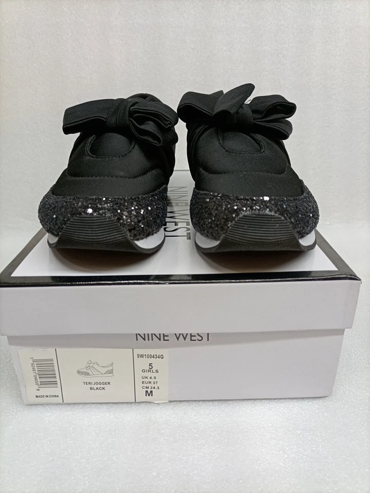 Jogger Nine West Teri negro para niñas talla 5 Foto 3 de 4