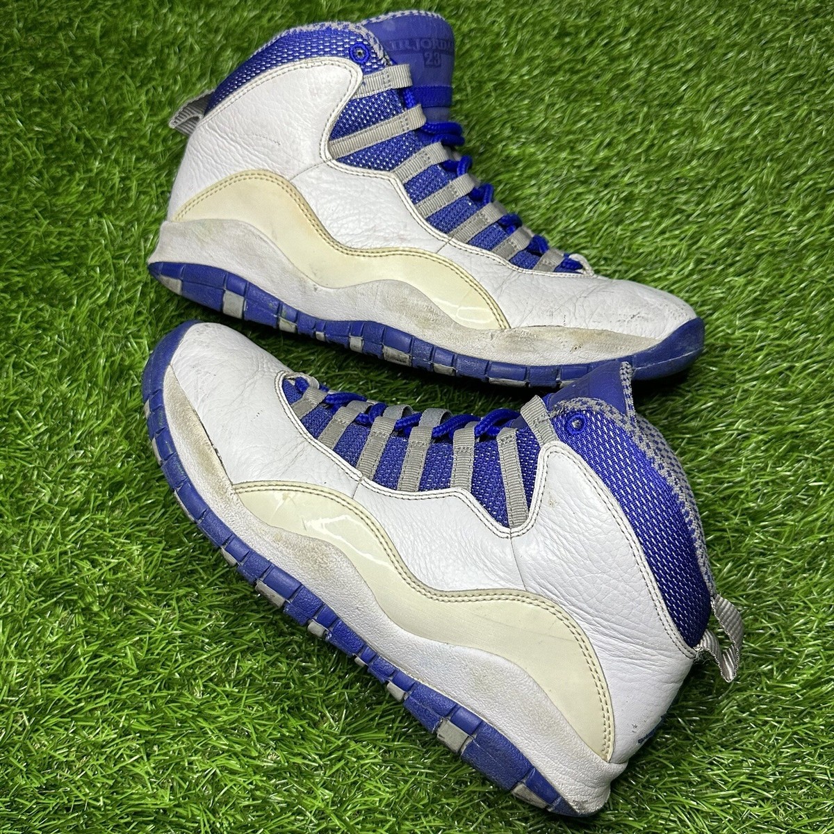blue and white 10s