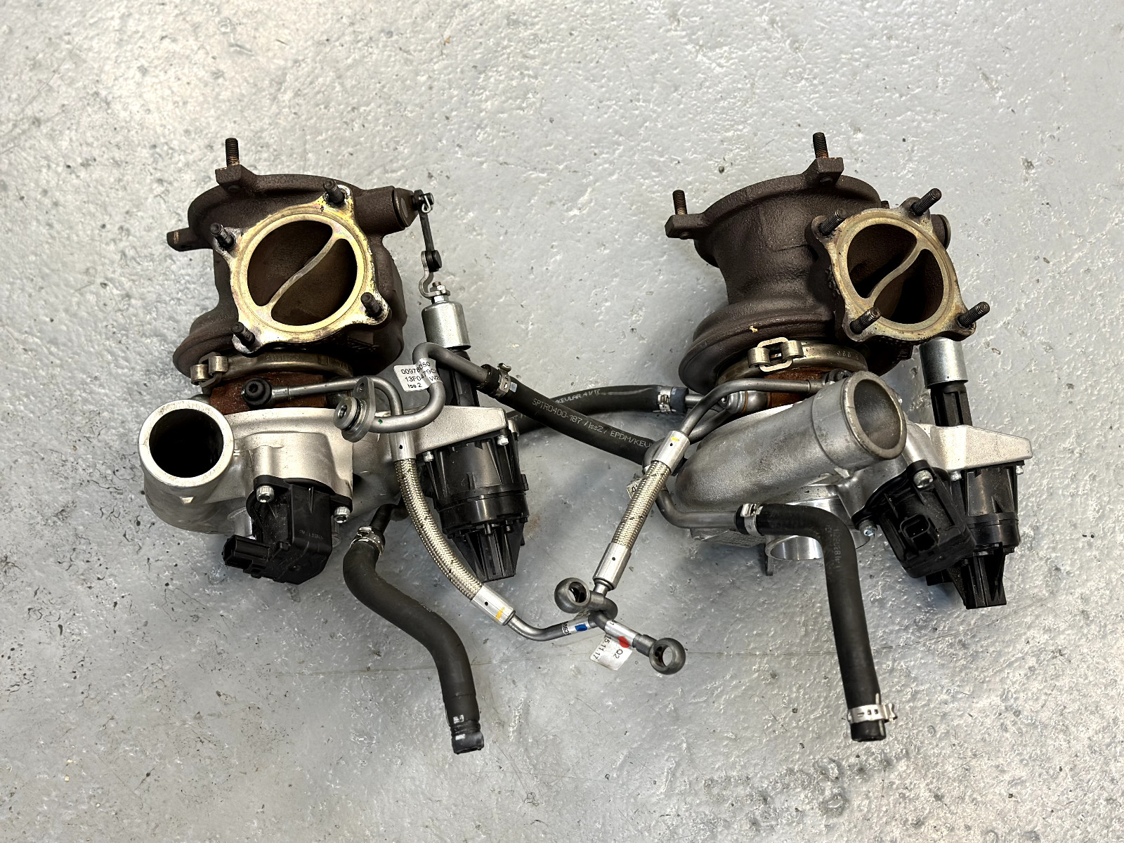 McLaren 720 Turbochargers 14FA184CP  Left+Right SET OEM