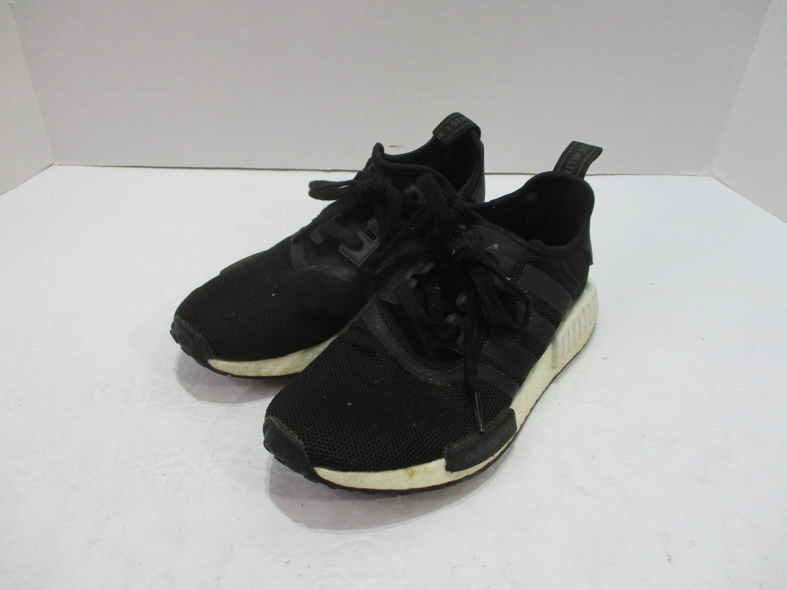 Adidas Shoes Womens 6 Black Sneakers Closed Toe Lace Up Low Top Athletic Adidas Shoes Womens 6 Black Sneakers Closed Toe Lace Up Low Top Athletic