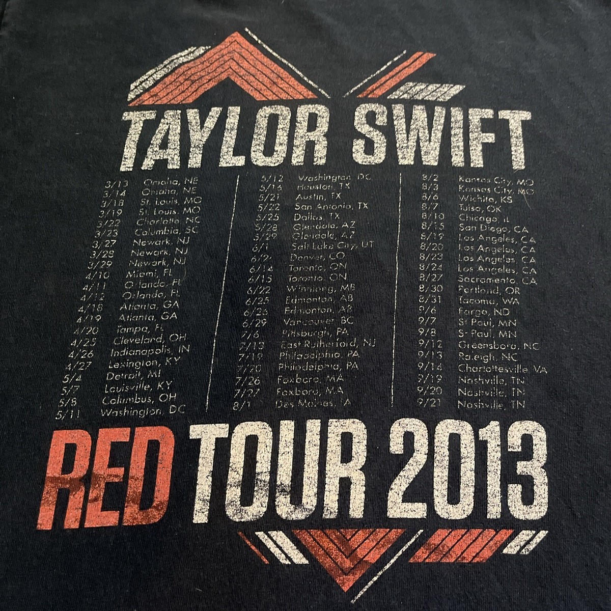 Youth Size M 2013 Taylor Swift Red Tour Double Sided Graphic Tour