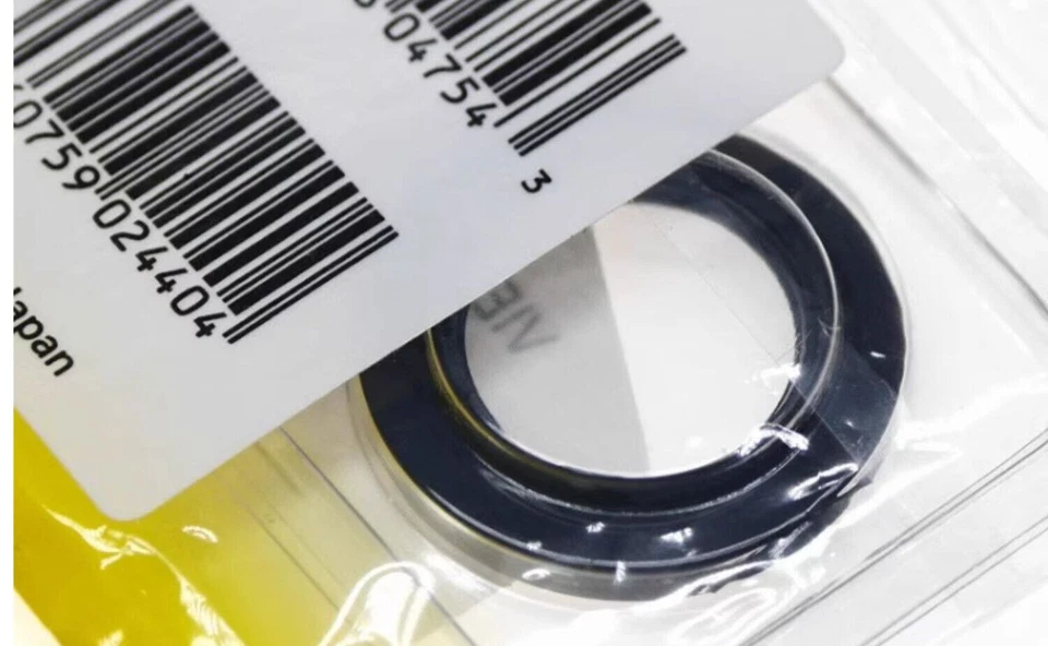 Nikon DK-17 Eyepiece Finder Piece for F3HP,F5, F6,D5, D6, D500, D850, D810, D800 - Image 2 of 4