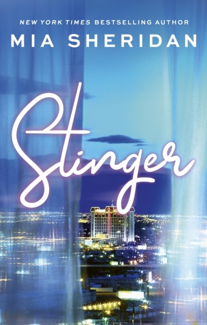 Stinger by Mia Sheridan PAPERBACK - Image 3
