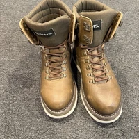 Simms Freestone Men’s 10 Brown Felt Sole Fly Fishing Wading Boots