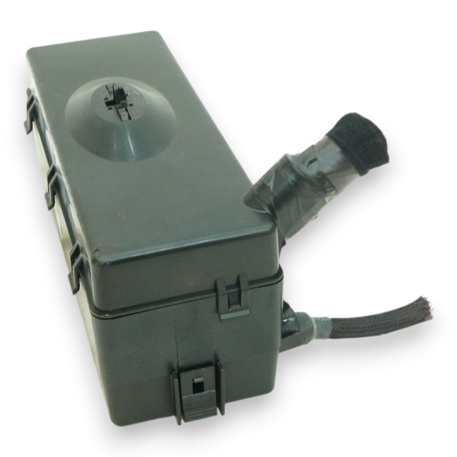 Maserati Quattroporte 2014-2020 Rear Right Fuse box
